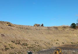 Las obras de estabilización del vertedero arrancaron en enero.
