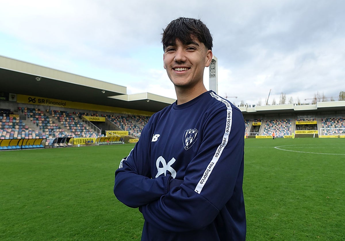 Marc Torra, quien debutó el pasado con el Barakaldo, en Lasesarre.