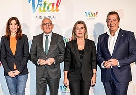 Maider Etxebarria, Ramiro González, Irma Basterra y Jon Urresti