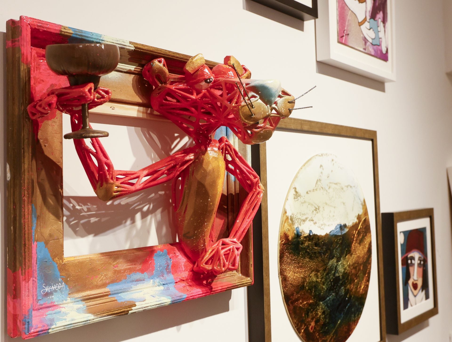 Por amor al arte: un matrimonio abre una tienda en el Casco Viejo con obras originales desde 115 euros