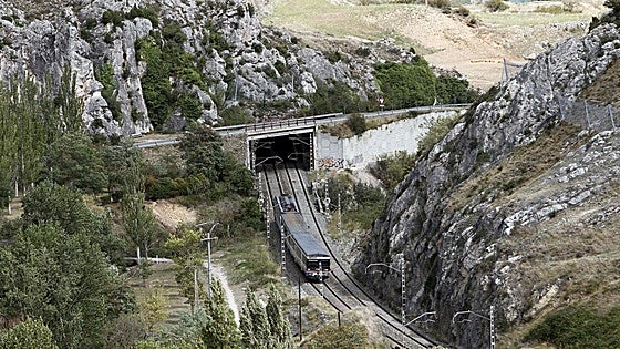 El Banco Europeo financia con 1.700 millones de euros la alta velocidad entre Vitoria y Burgos