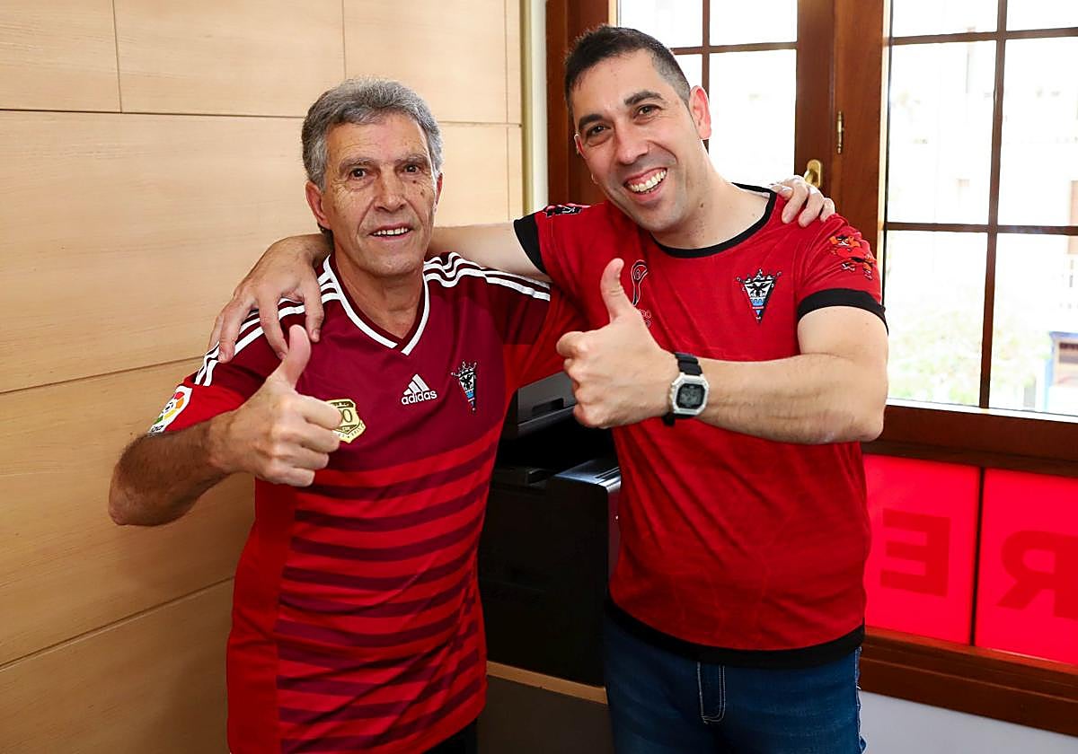 Vicente y David Izquierdo, padre e hijo, jugarán hoy las primeras partidas del torneo.