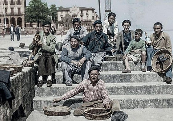 Imagen tratada de los palangreros en el muelle.