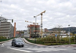 Vista del puente de Santa Ana, donde se conectarán el bidegorri de Bilbao con el de Basauri.