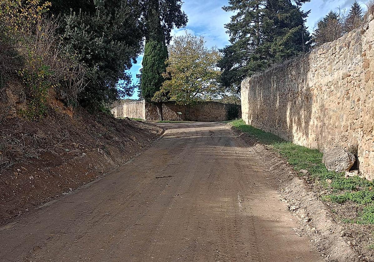 El arreglo se ha hecho respetando el entorno y la naturaleza.