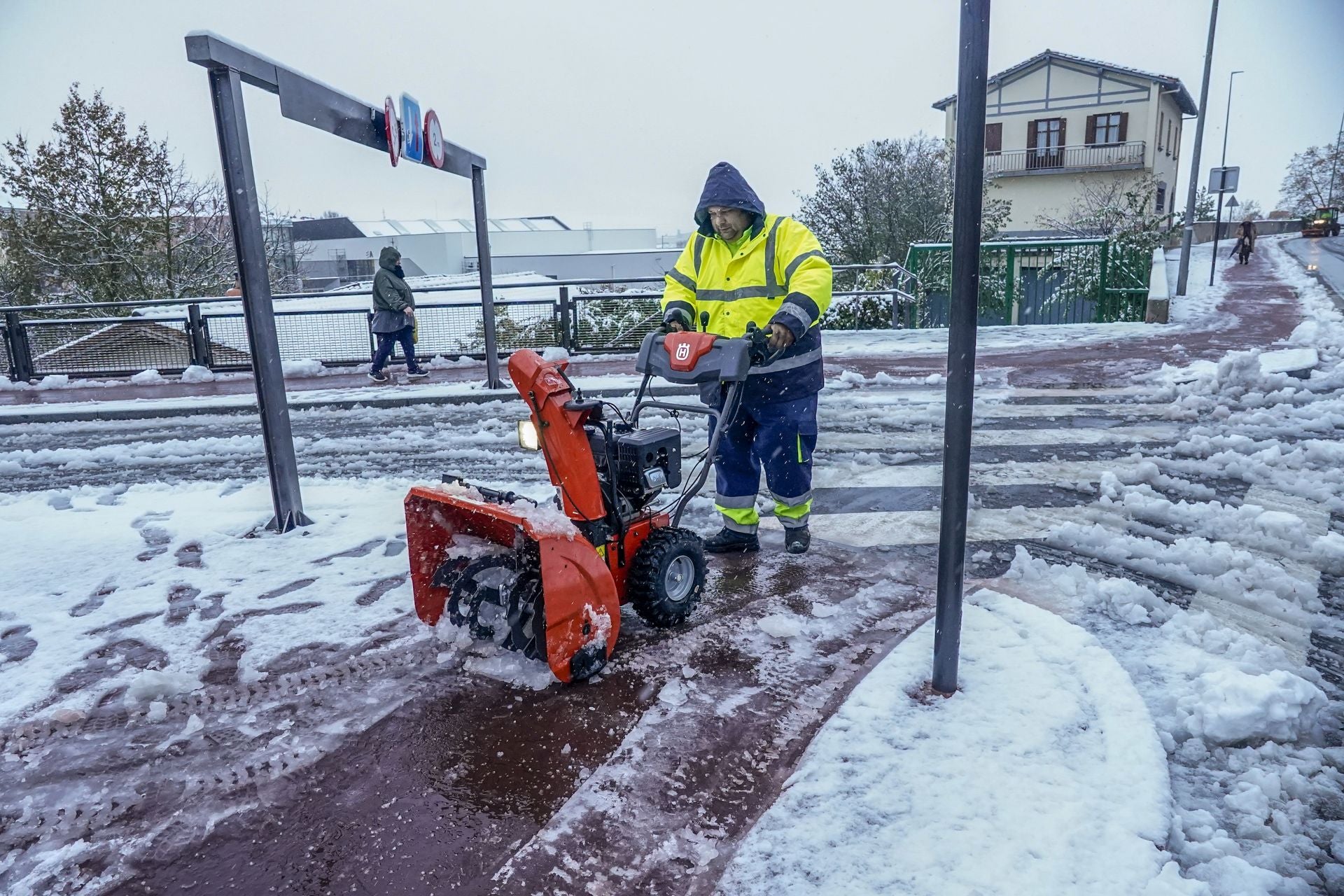 Las imágenes de un día de nieve en Álava