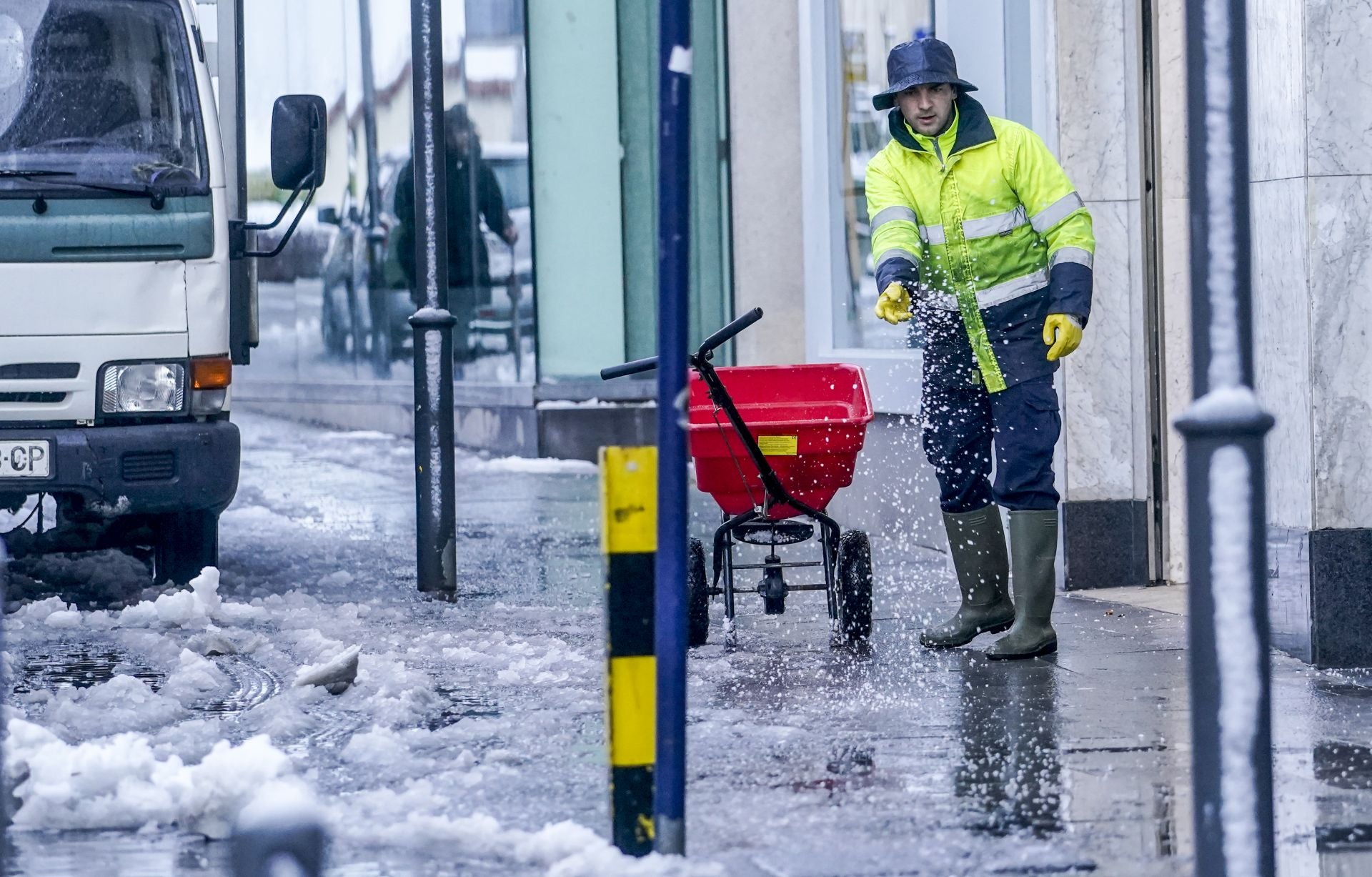 Las imágenes de un día de nieve en Álava