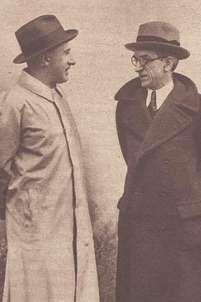 Amado García de Salazar, con un periodista.