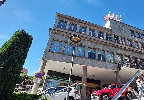 EH Bildu ha recogido cuatro propuestas de diferentes asociaciones vecinales de Basauri.