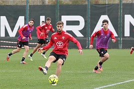 El duelo en tierras malacitanas servirá de entrante para otra cita con un rival directo, con lo que los rojillos deben aprovechar la doble oportunidad.