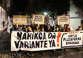 Durante todo el recorrido se gritaron consignas con las diferentes reivindicaciones de la plataforma.