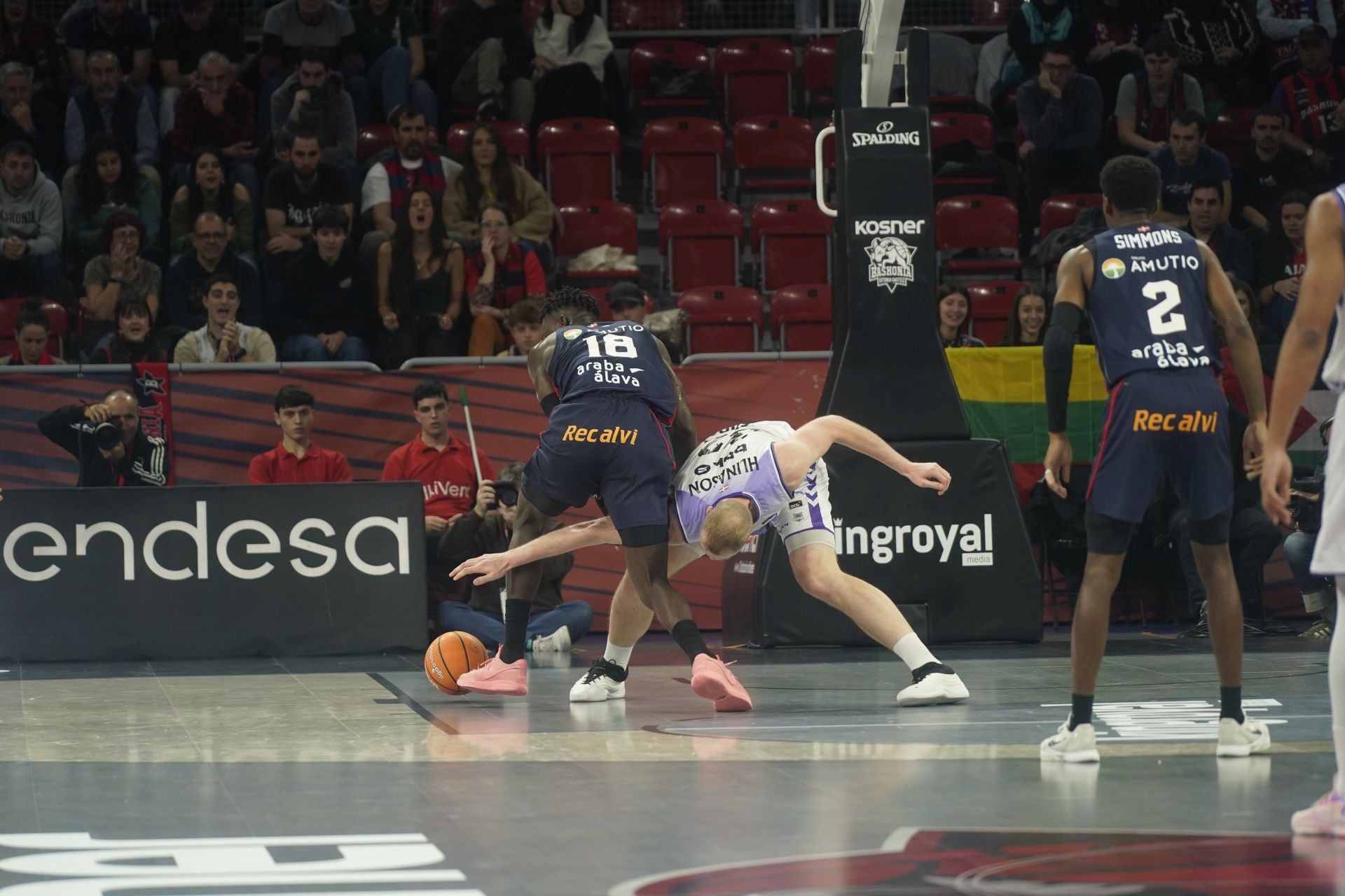 El derbi entre el Baskonia y Surne Bilbao, en fotos