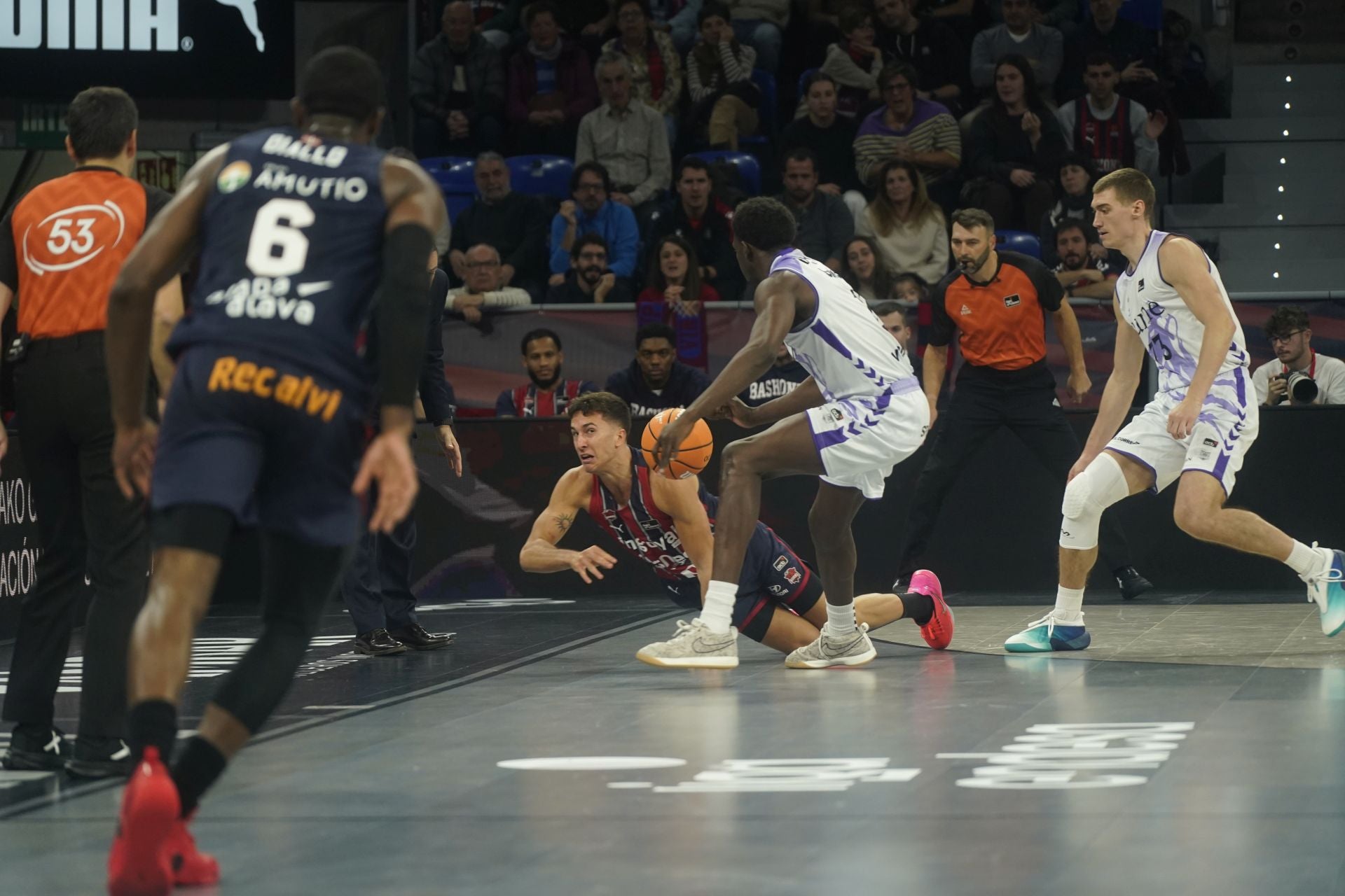 El derbi entre el Baskonia y Surne Bilbao, en fotos