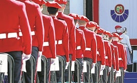 Ertzainas se forman en la academia de Arkaute.