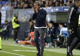 Dando instrucciones.