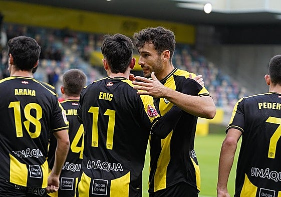 El Barakaldo se doctora en uno de los exámenes más exigentes del curso