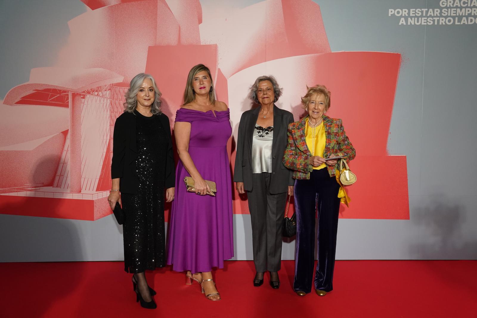 María Loizaga, Leire Pradera, Marisa Cal y Chus Navarro.