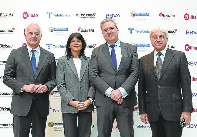 Fran Azpiazu, Amaia Ruiz, Javier Garcinuño y Vicente Reyes.