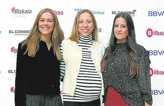 Natalia Uriarte, Paula López y Miren Castaño.