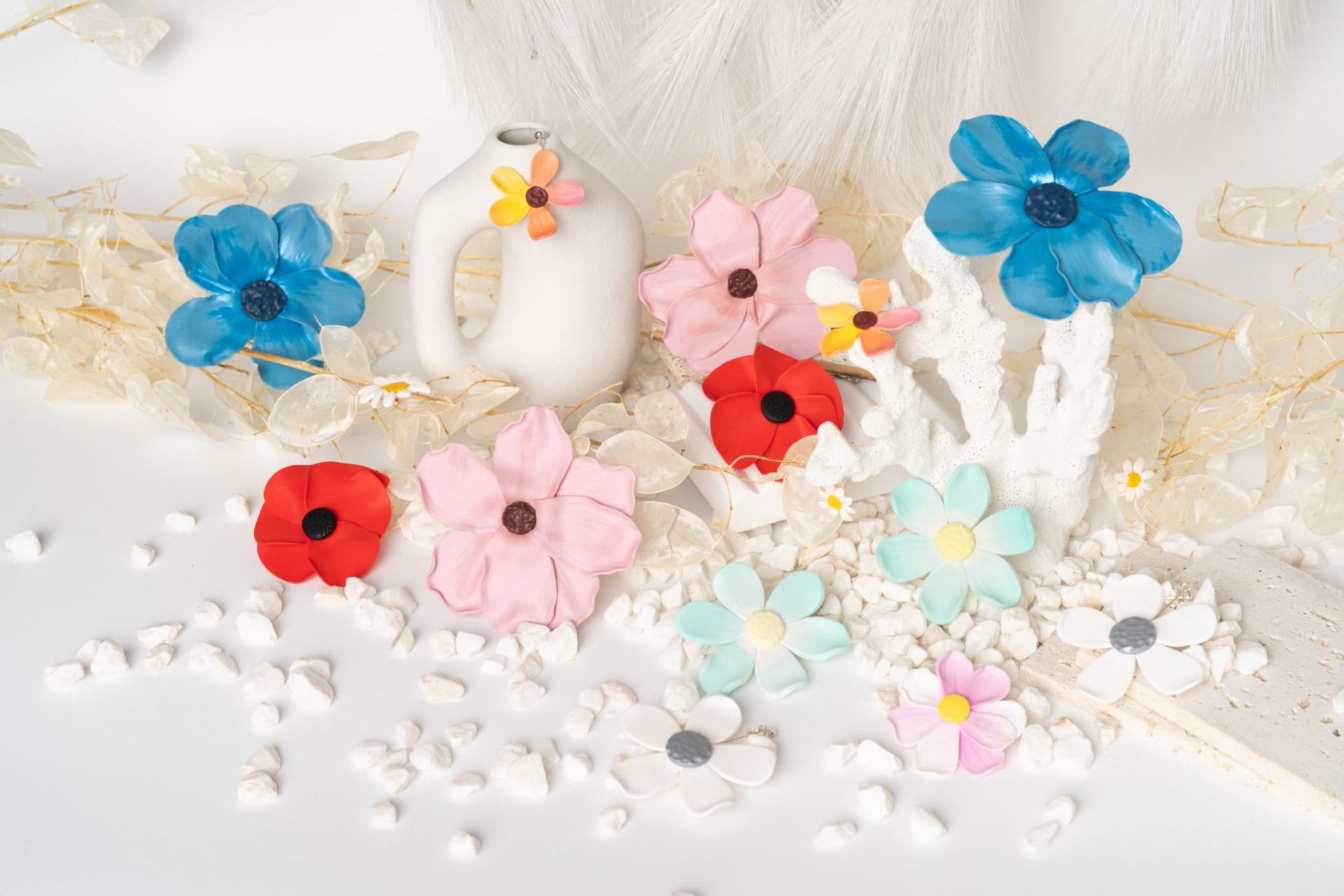 Pabús o cómo dos amigas bilbaínas crean pendientes únicos para conciliar su vida familiar