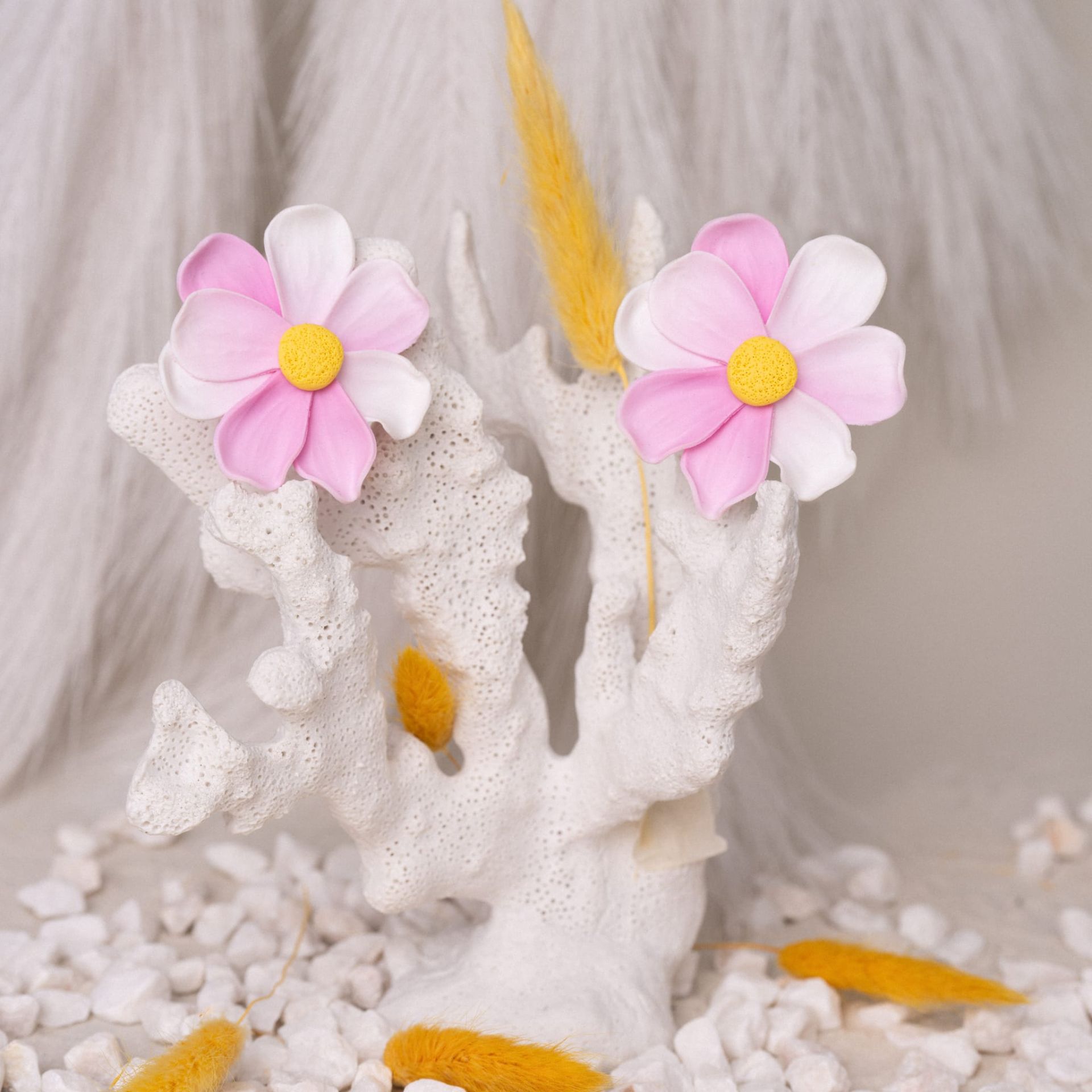 Pabús o cómo dos amigas bilbaínas crean pendientes únicos para conciliar su vida familiar