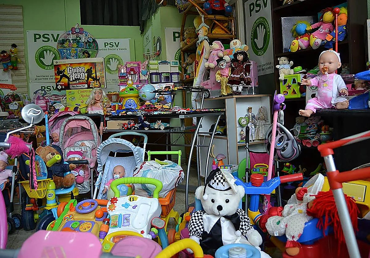 El Ayuntamiento anima a las familias a donar juguetes que estén en buen estado.