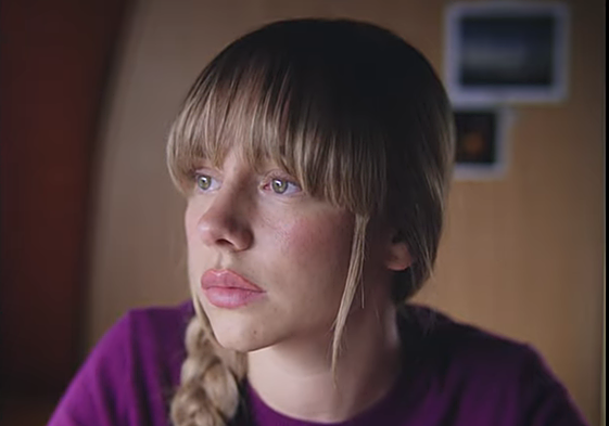 El desgarrador relato de Ester Expósito contra la violencia vicaria