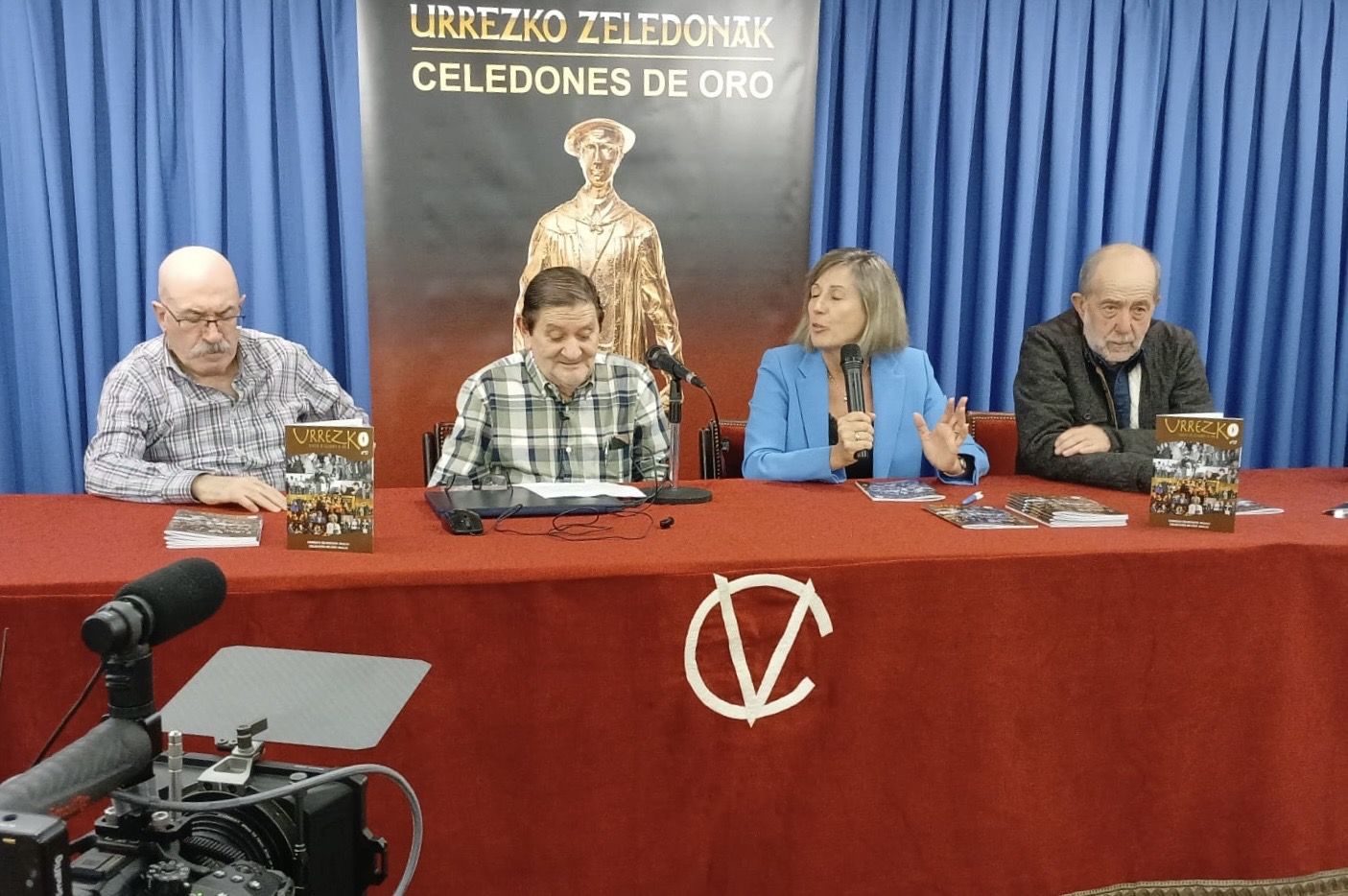 Eduardo Valle, José María Bastida 'Txapi', Sonia Díaz de Corcuera y Josemari Velez de Mendizabal. 