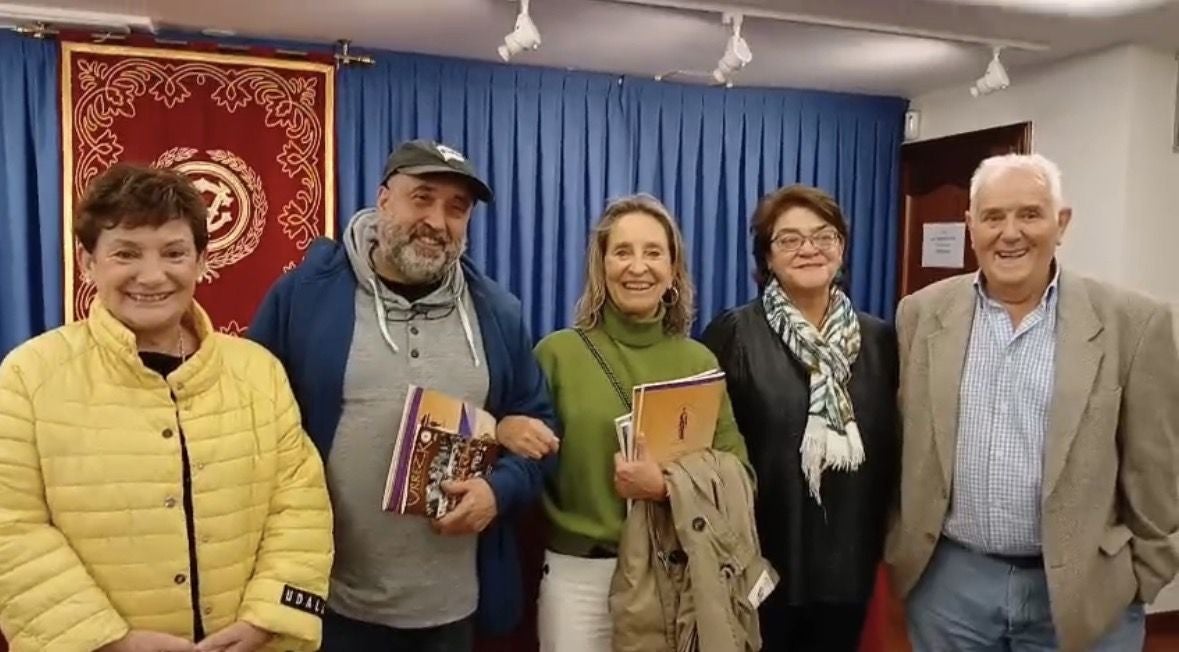 Anjeles Iztueta, Mikel Delika, Mariajo Ochoa, Elena Martínez de Madina y Javier Sedano.