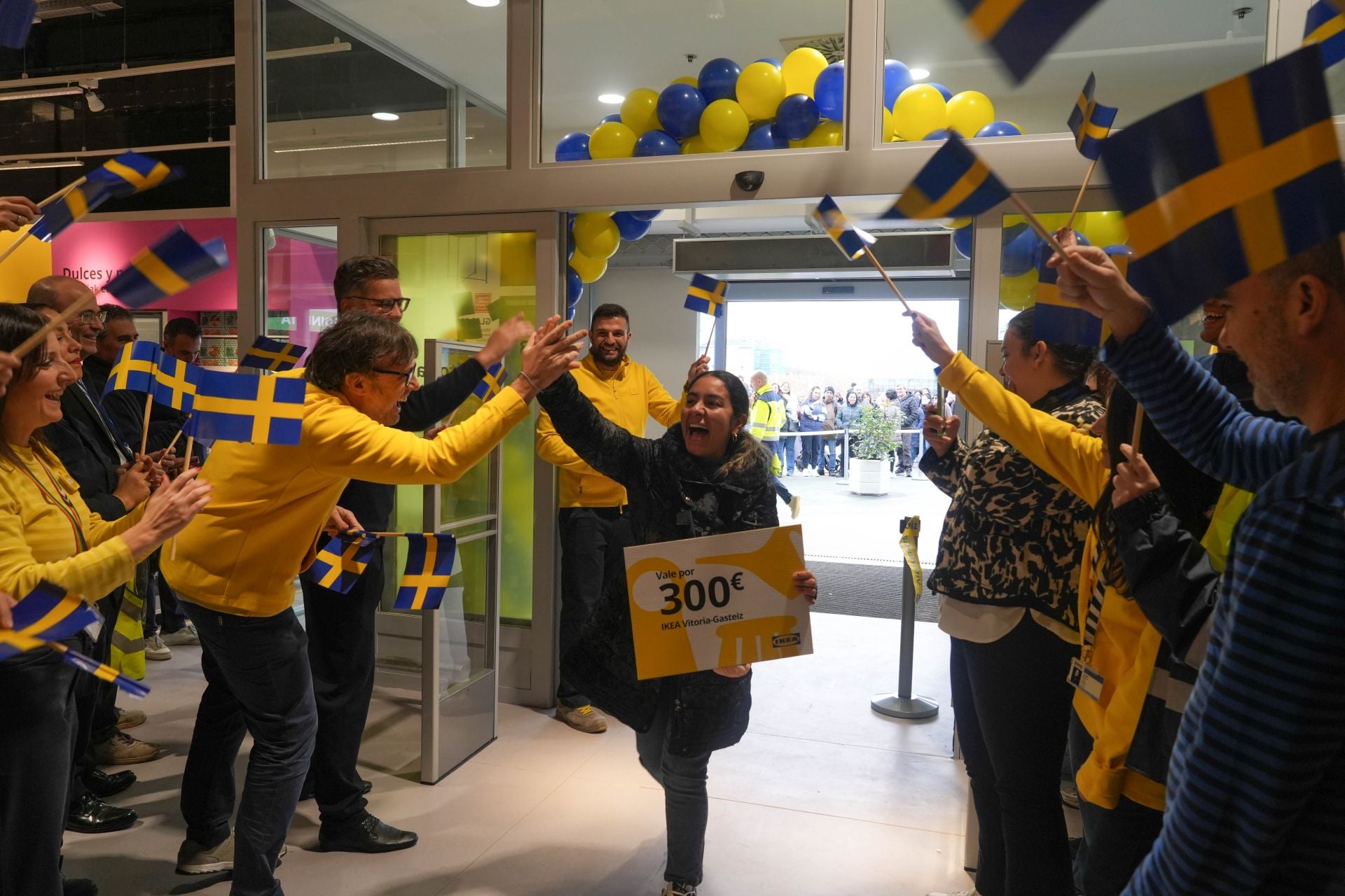 La inauguración de la tienda de Ikea en Vitoria, en imágenes
