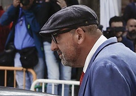 Zapatillas «sin cordones» y pastillas para la diabetes: así es la maleta que ha previsto Koldo para entrar a la cárcel