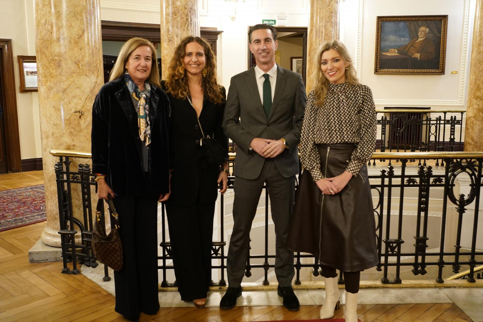 Esther Gutiérrez Orrantia, Esther de Miguel, Xabier Otxandiano y Ainoha Matesanz.
