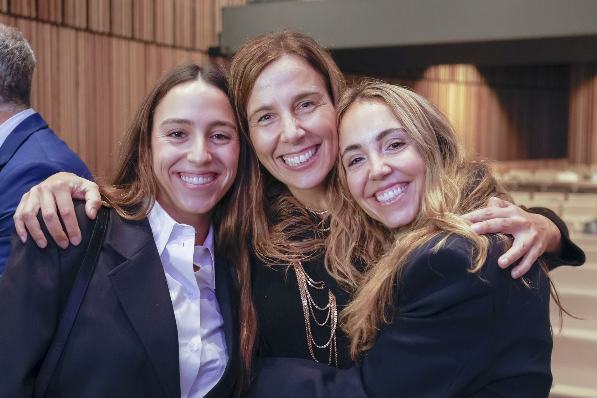 Lucía Anitua, Alia Murias y Beatriz Anitua.