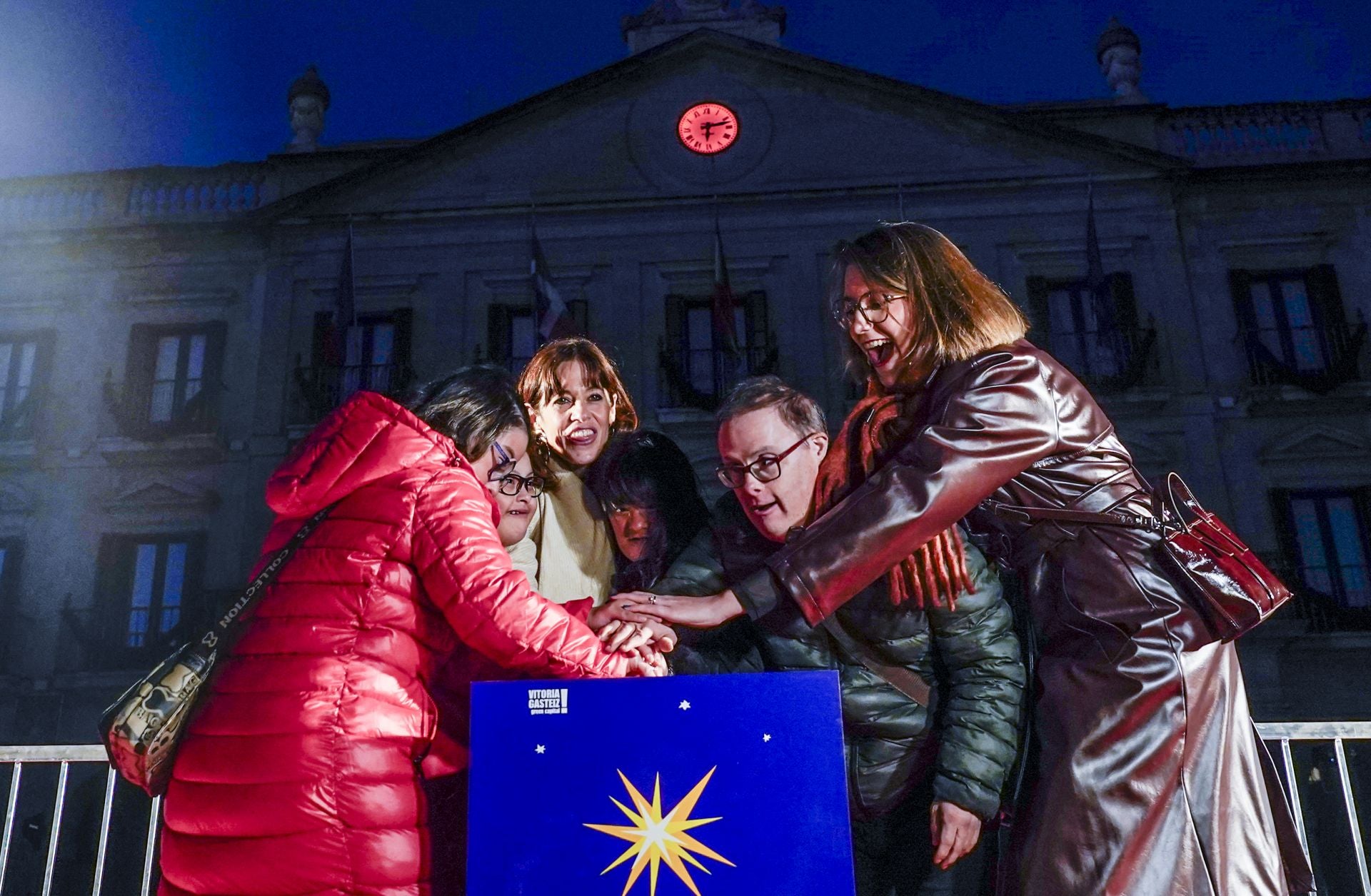 Las imágenes del encendido navideño en Vitoria