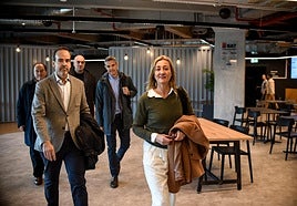 Los miembros de la junta de administración presentaron el proyecto en la Torre BAT de Bilbao.