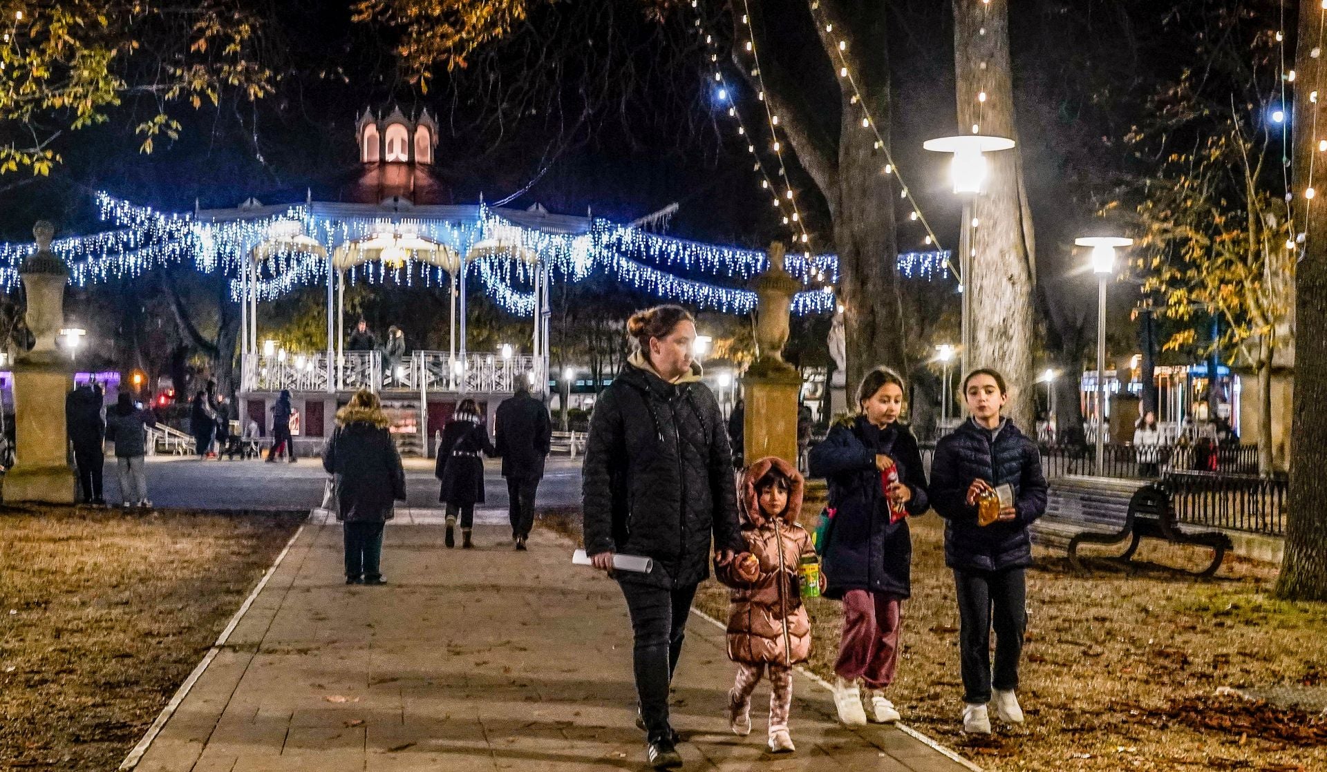 Las imágenes del encendido navideño en Vitoria