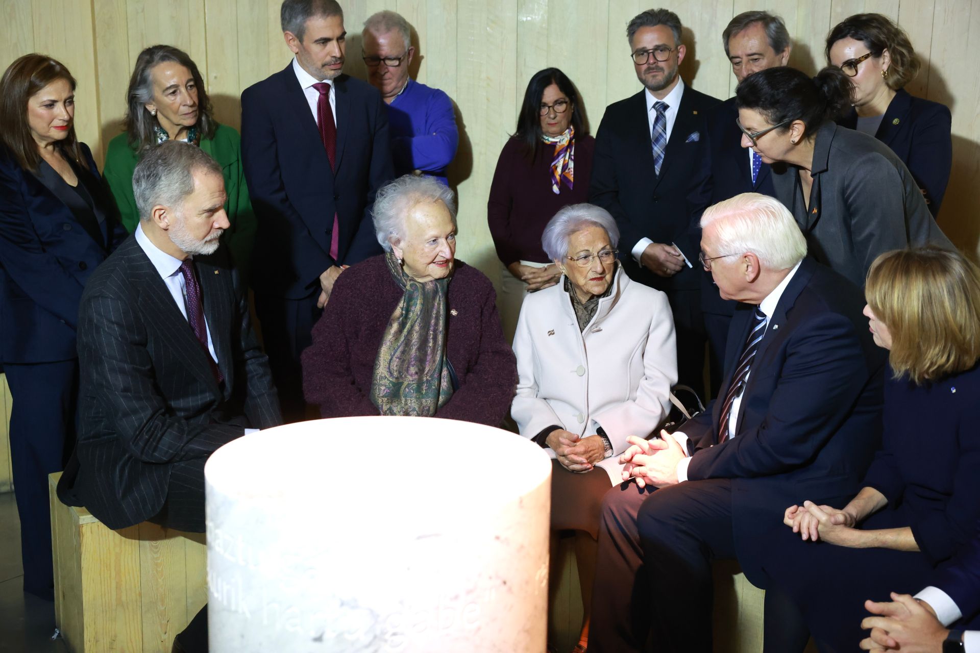 El Rey y el presidente de Alemania visitan Gernika