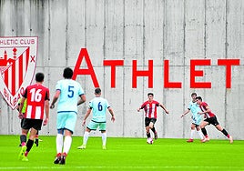 Un partido de cantera en Lezama.