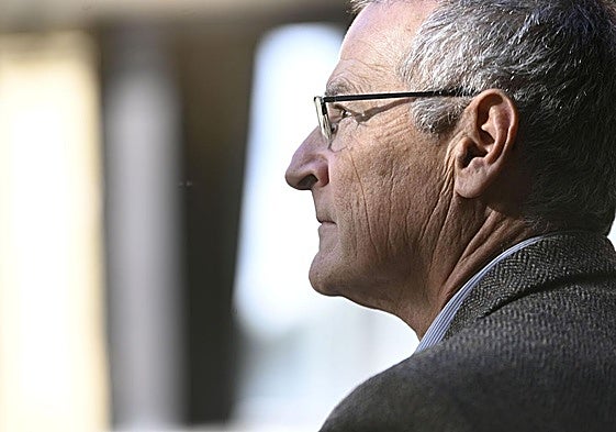 «Los alumnos no deben condicionar la libertad de expresión»