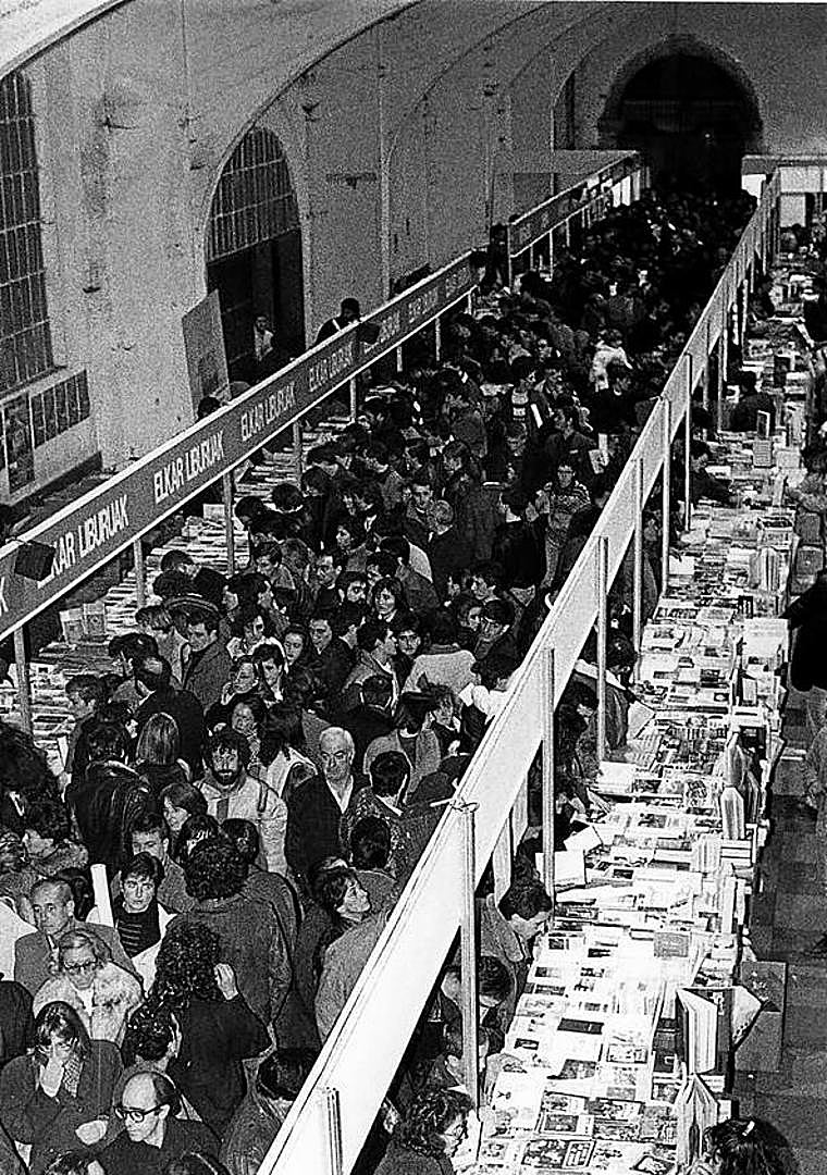 Imagen - La feria en 1990 en la plaza del mercado.
