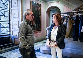 Rodríguez (Elkarrekin) charla con López de Arroyabe (EH Bildu).