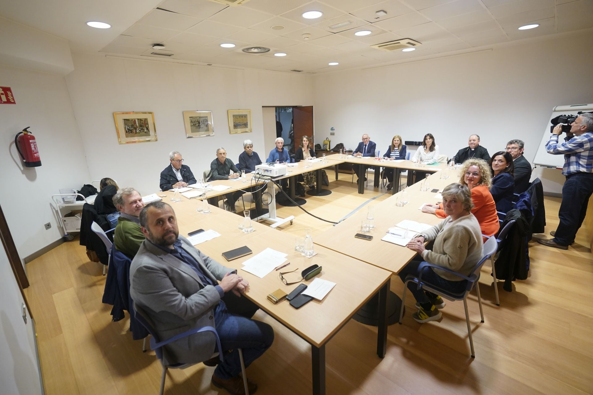 Reunión del patronato del Memorial 3 de Marzo en el Gobierno vasco.