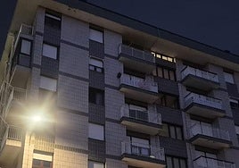 Imagen del edificio donde ha tenido lugar el incendio.