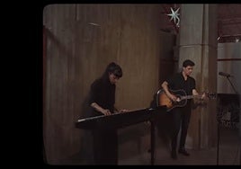 El videoclip se ha grabado en la iglesia de San Francisco de Asís, en Zaramaga.