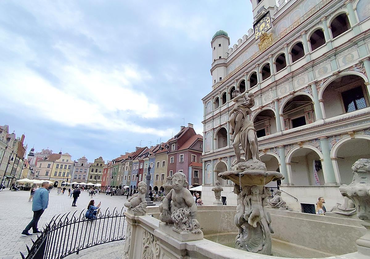 Esculturas de hielo y 'Enigma' en Poznań