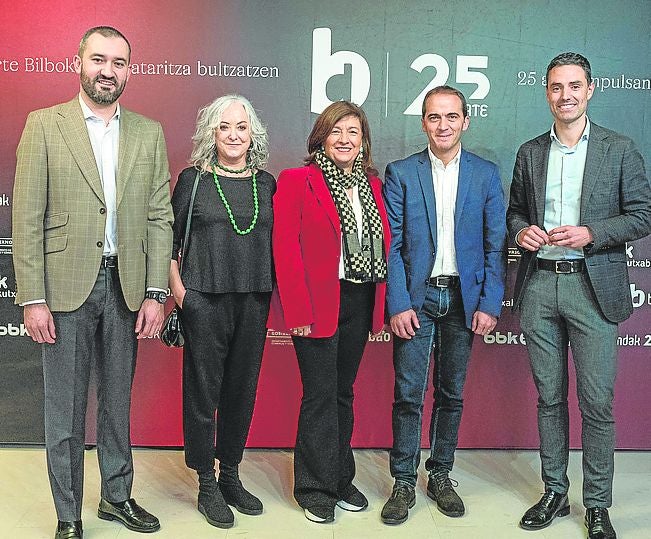 Mikel Hidalgo, María Loizaga, Itziar Epalza, Iñigo Ansola y Aritz Abaroa. 