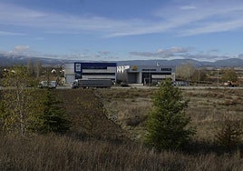 Solar de Júndiz donde está previsto que LEA levante su nueva planta.