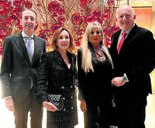 Roberto Alonso, Montse González Cobreros, Susana Martínez y Carlos Gómez Menchaca.