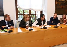 Miguel Ángel Arbaizar, de Vox, fue el encargado de abrir el debate sobre la limpieza.