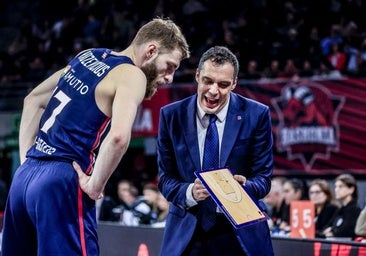 Galbiati celebra la buena defensa del Baskonia: «Con una semana para preparar el partido es más fácil»